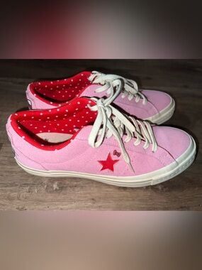 Hello Kitty x Converse Suede One Star “Prism Pink”